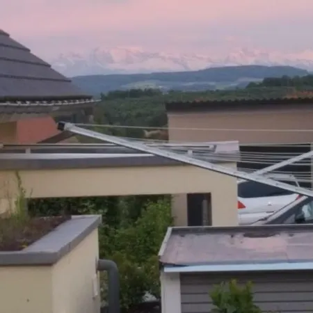 Near Rheinfall アパート イェシュテッテン